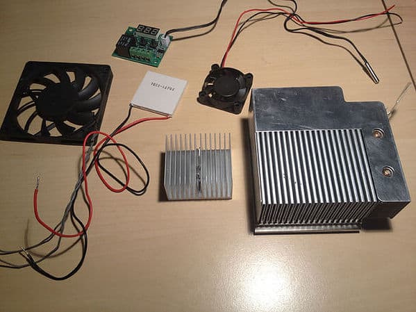 Material required for the homemade thermoelectric Peltier cooler using TEC1-12706 and W1209 temperature control switch.